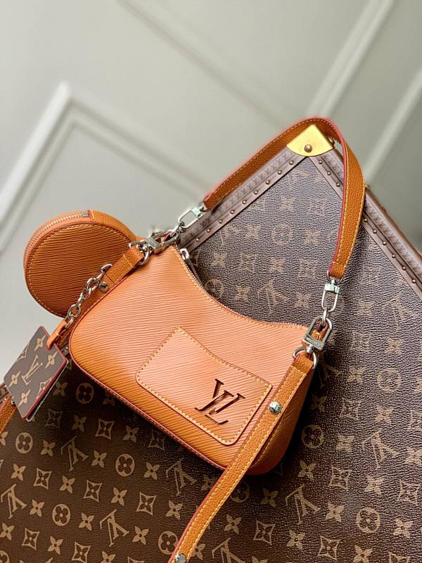 Bag 1, photo 1