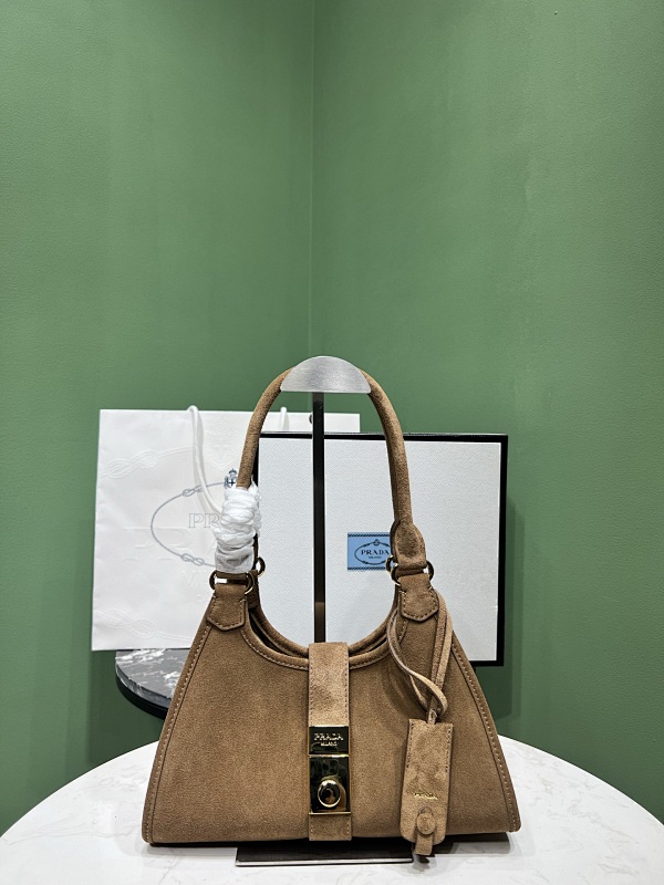 Bag P, photo 1