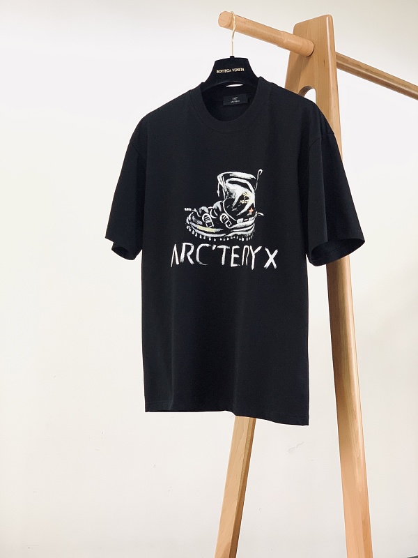 Arc'teryx Arc'teryx, photo 1