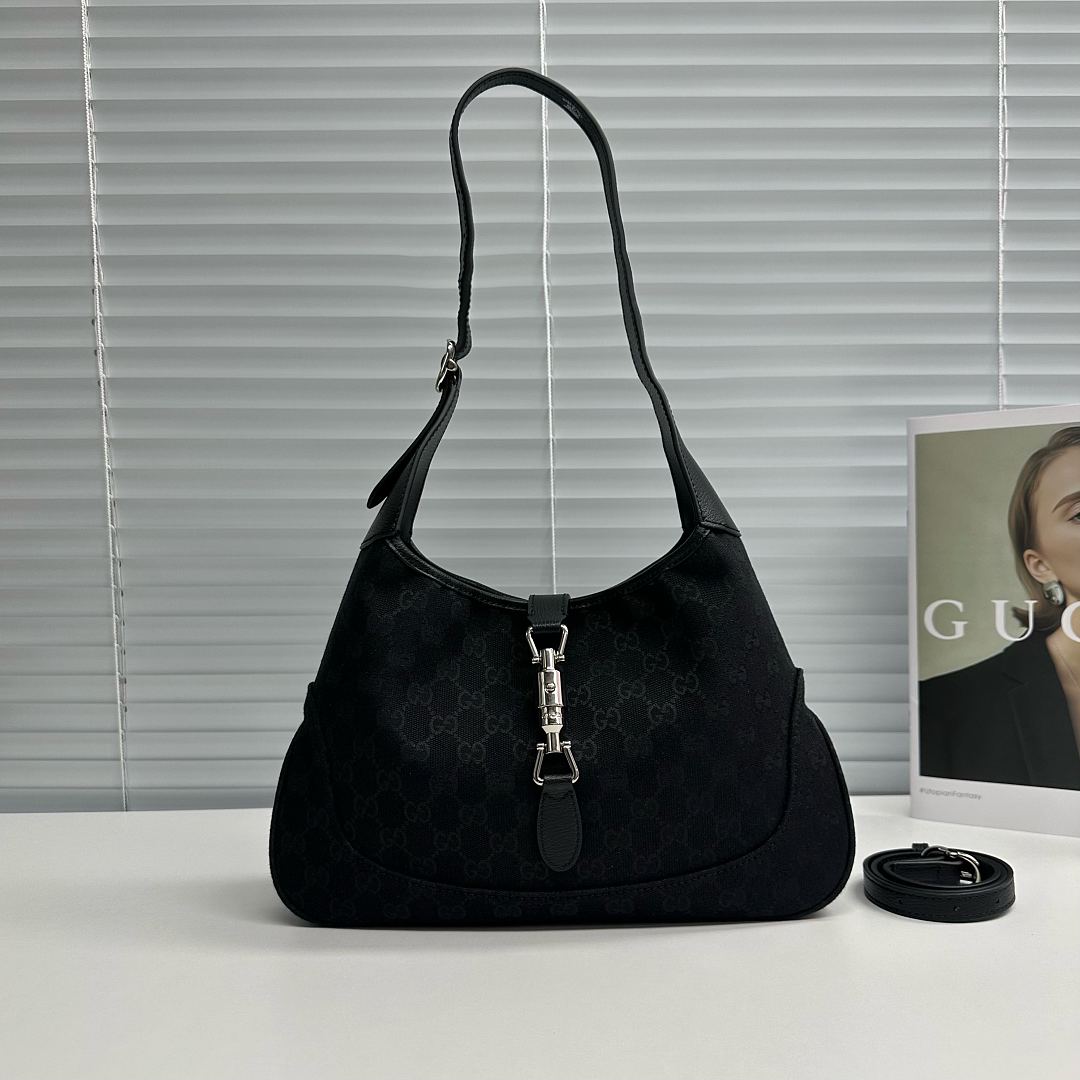 Bag G, photo 1