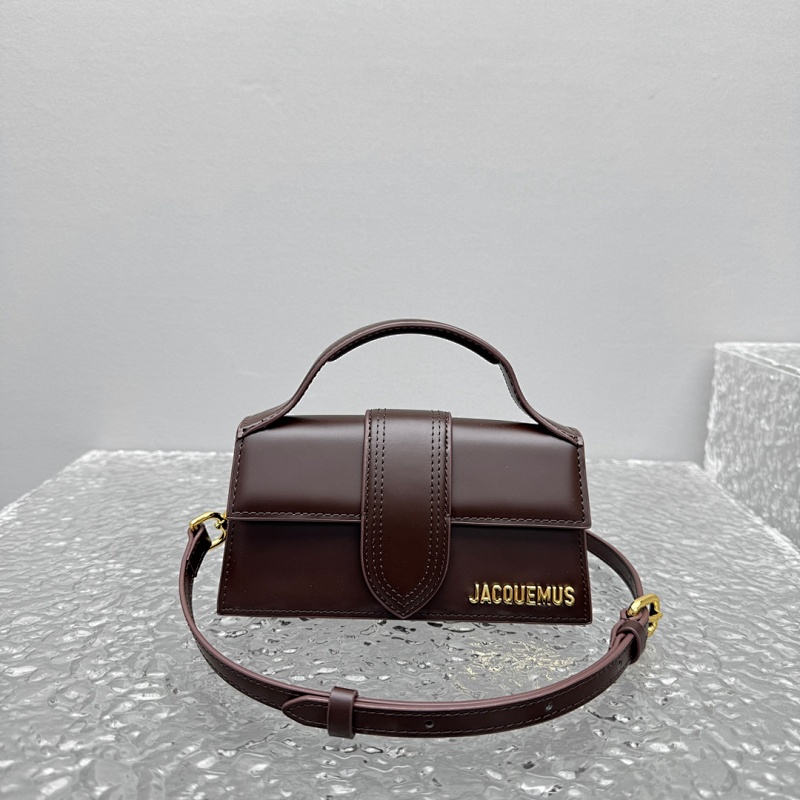 J, photo 1