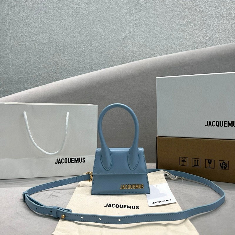 J, photo 1