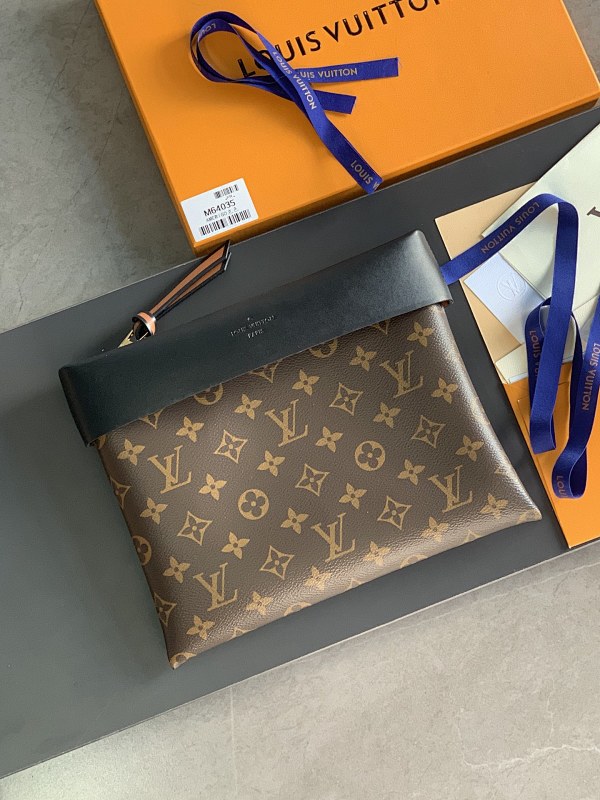 Bag 1, photo 1