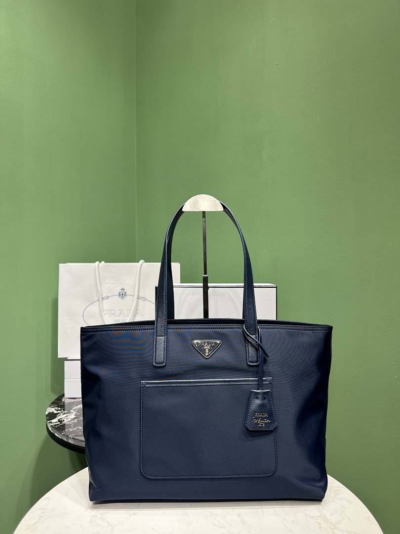 Bag P, photo 1