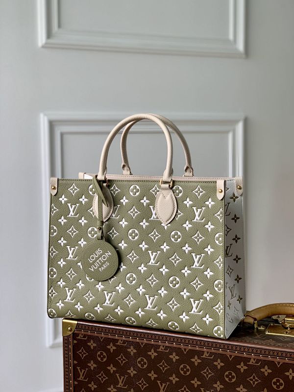Bag 1V, photo 1