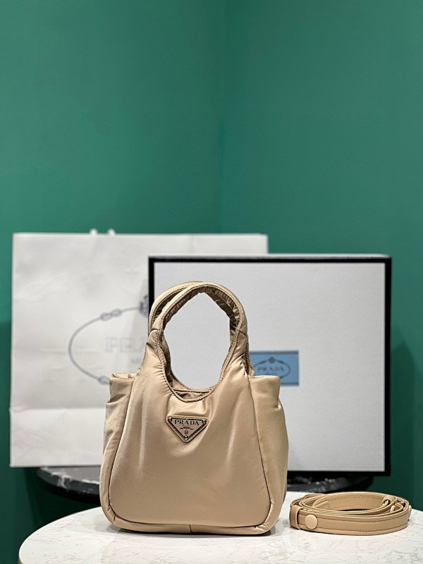 Bag P, photo 1