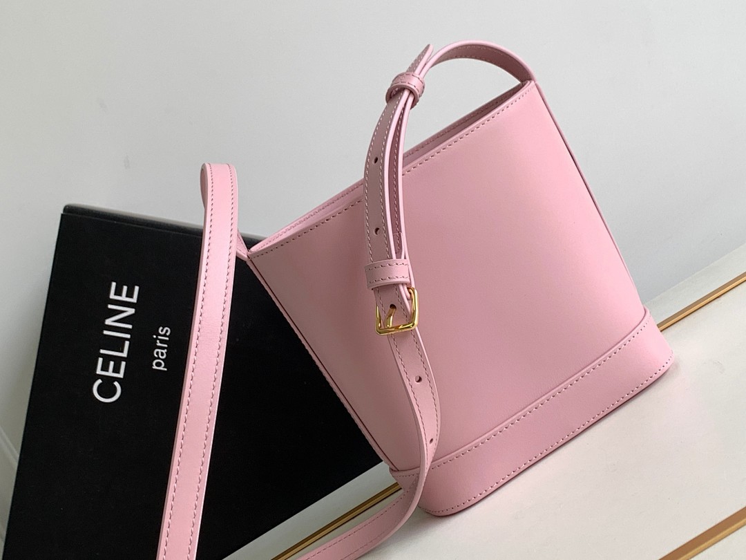 Bag C, photo 1