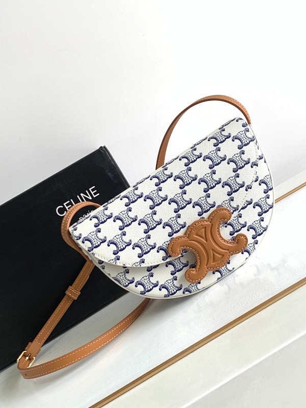 Bag C, photo 1