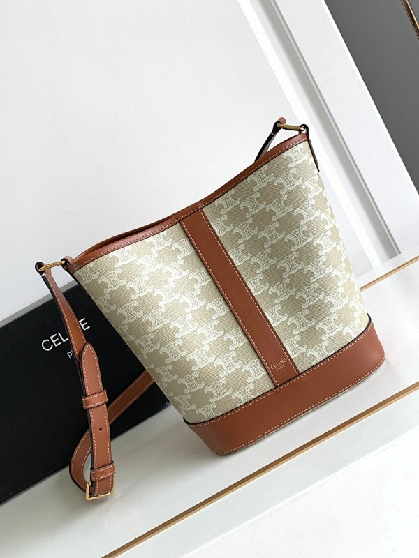 Bag C, photo 1