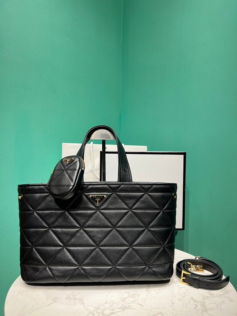 Bag P, photo 1