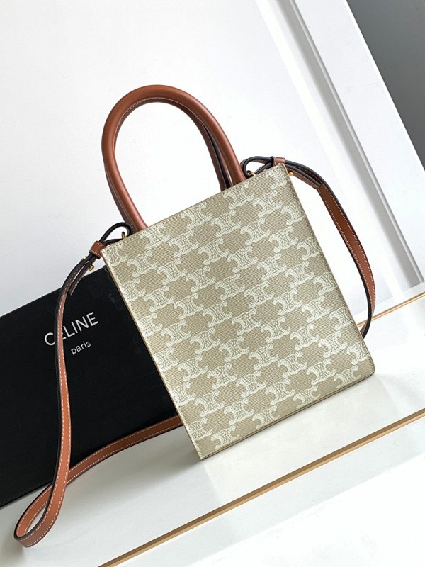 Bag C, photo 1