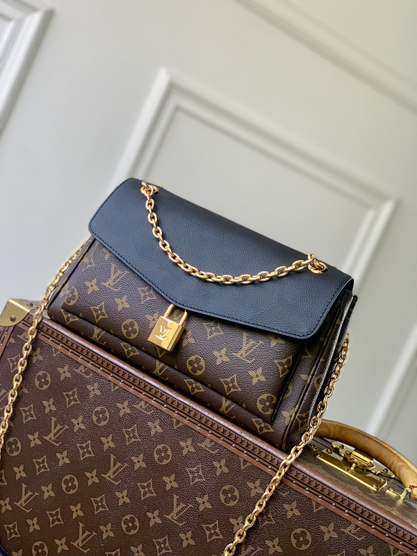 Bag L, photo 1