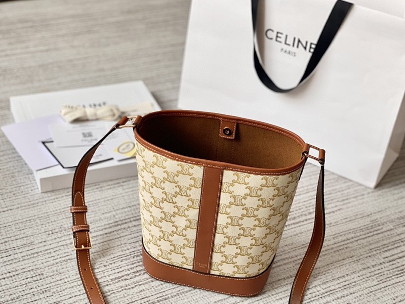 Bag C, photo 1