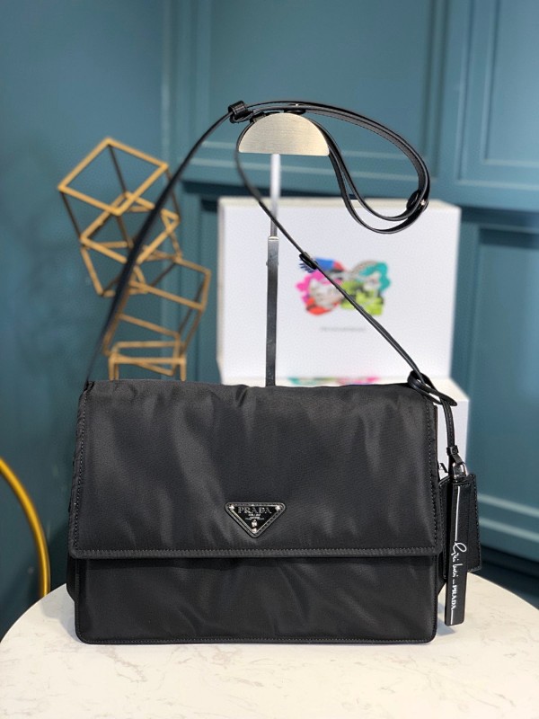 Bag P, photo 1