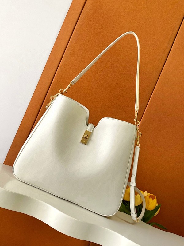 Bag C, photo 1