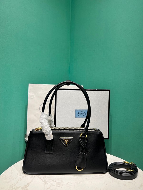 Bag P, photo 1