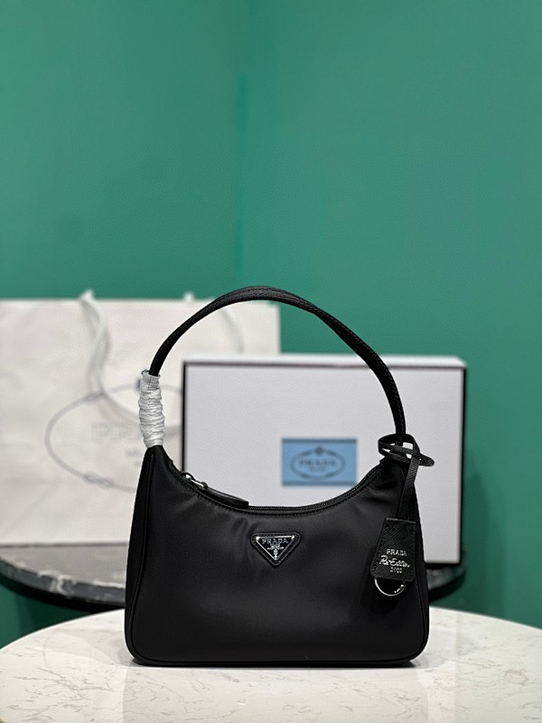 Bag P, photo 1