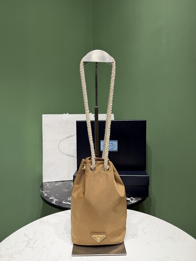 Bag P, photo 1