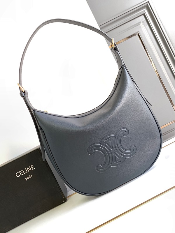 Bag C, photo 1