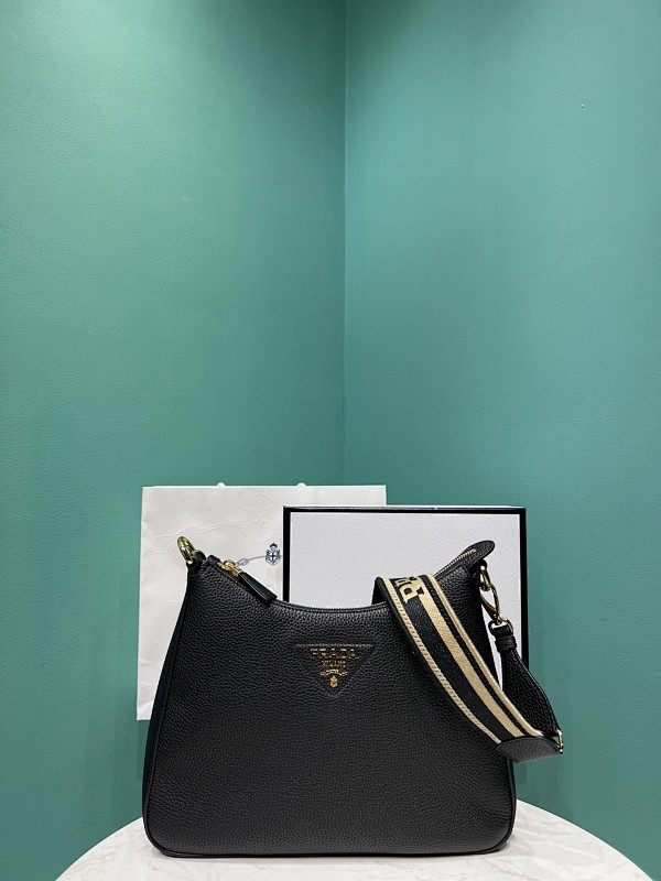 Bag P, photo 1