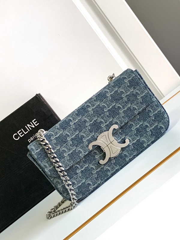 C, photo 1