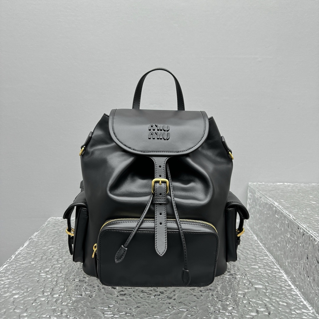 Other M, photo 1