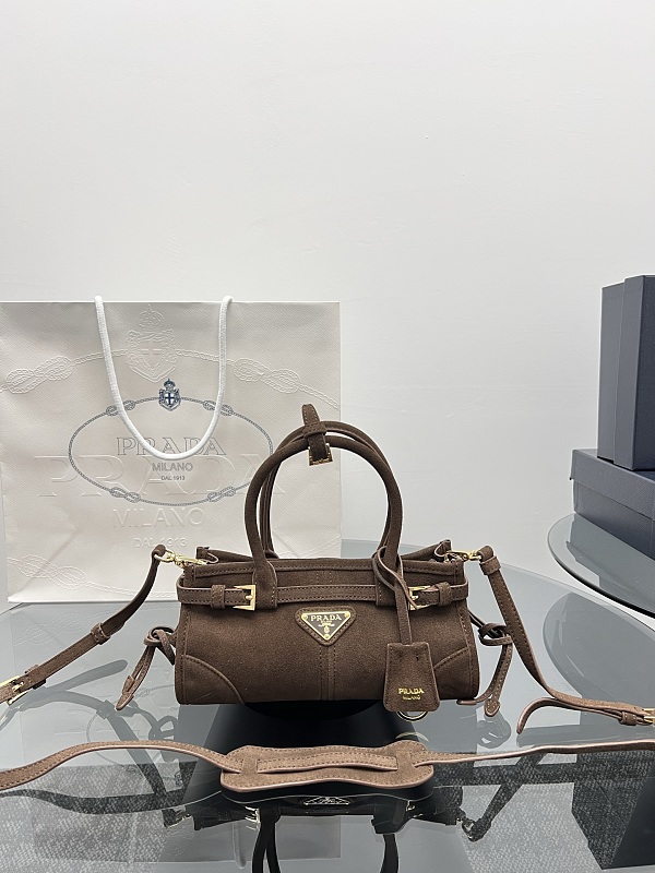 Bag P, photo 1