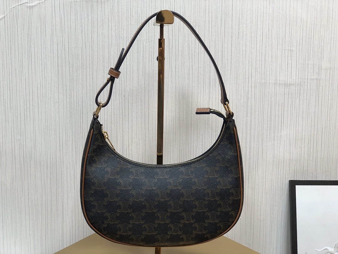 Bag C, photo 1