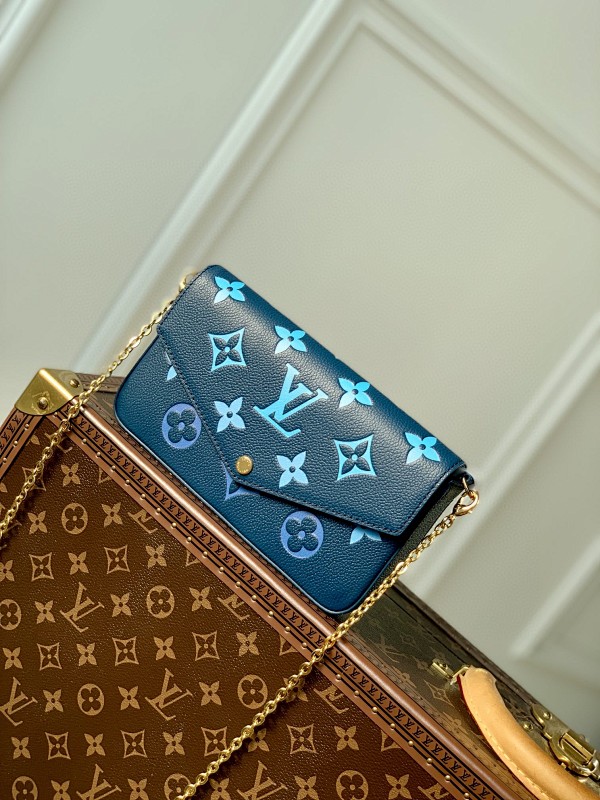 L, photo 1