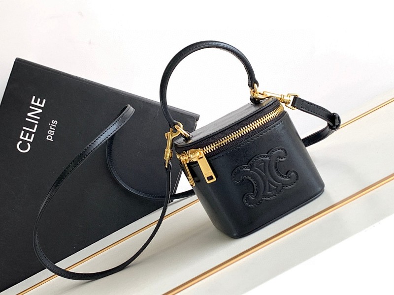 Bag C, photo 1