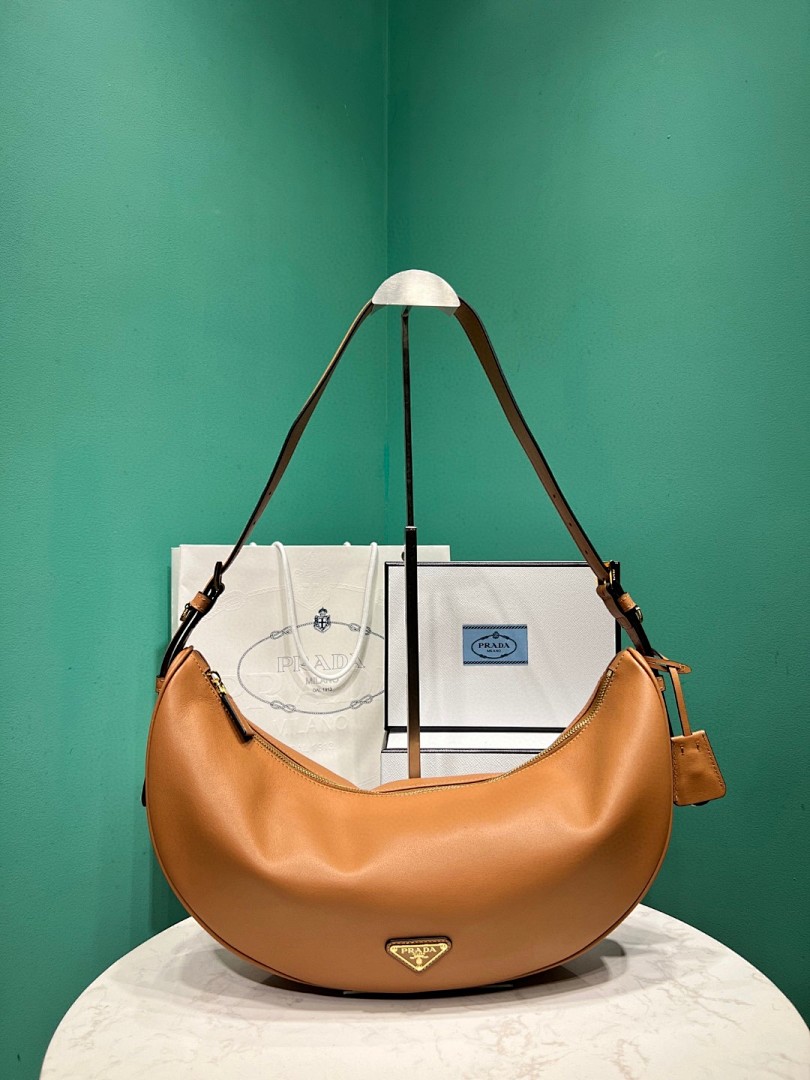 Bag P, photo 1