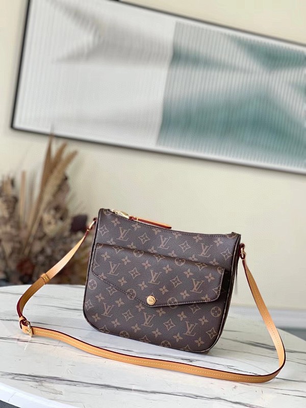 Bag L, photo 1