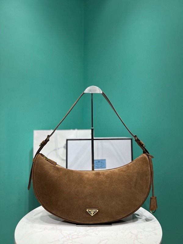 Bag P, photo 1