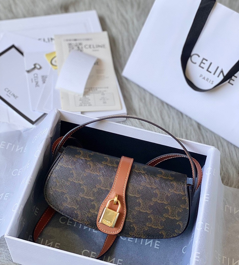Bag C, photo 1