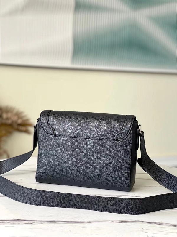 Bag 1V, photo 1
