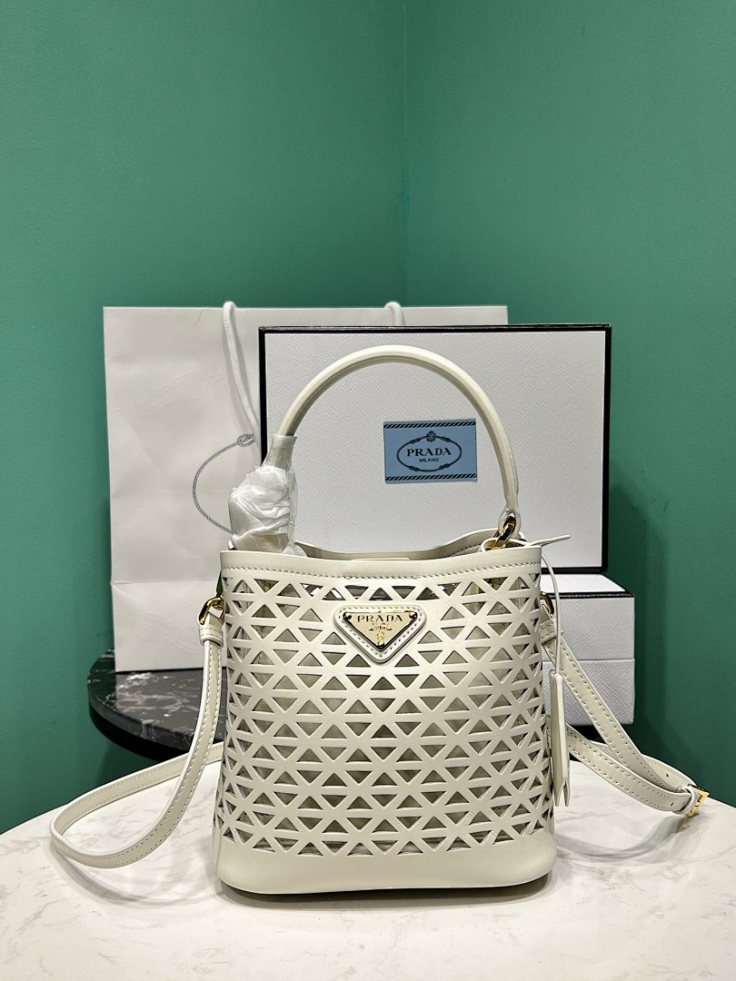 Bag P, photo 1