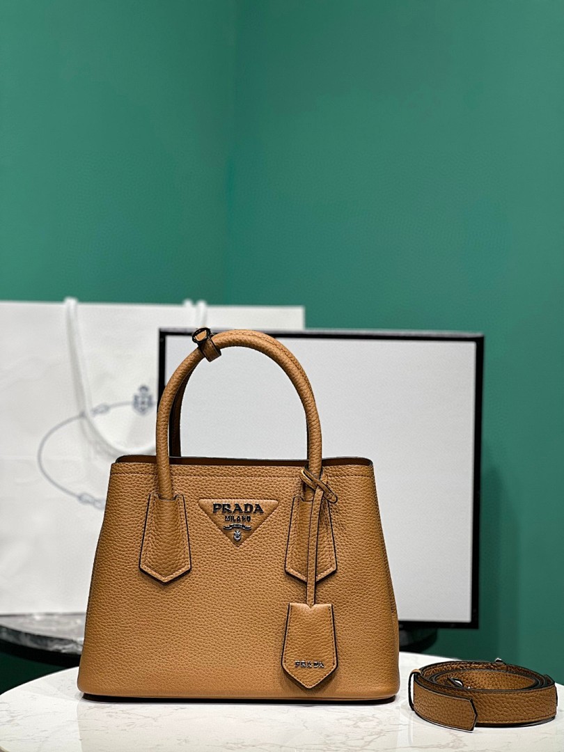 Bag P, photo 1