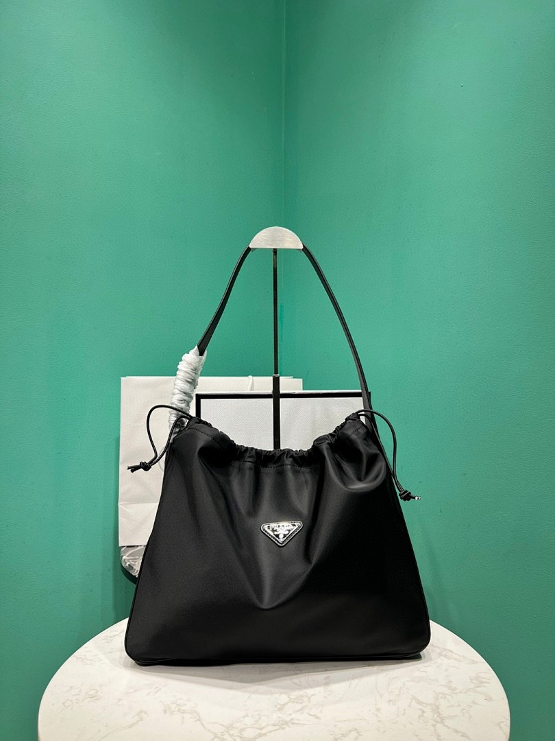 Bag P, photo 1