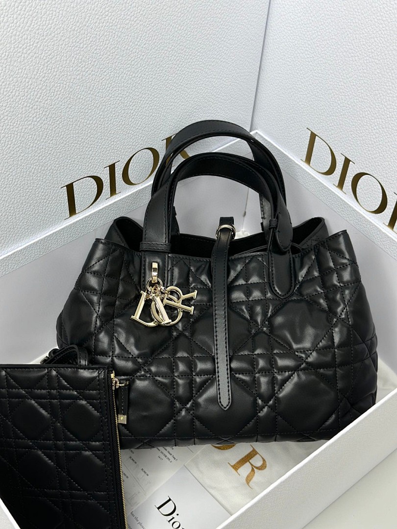D, photo 1