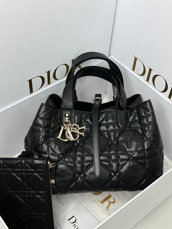 D, photo 1