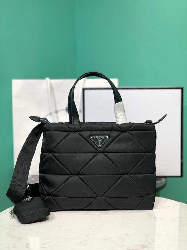 Bag P, photo 1