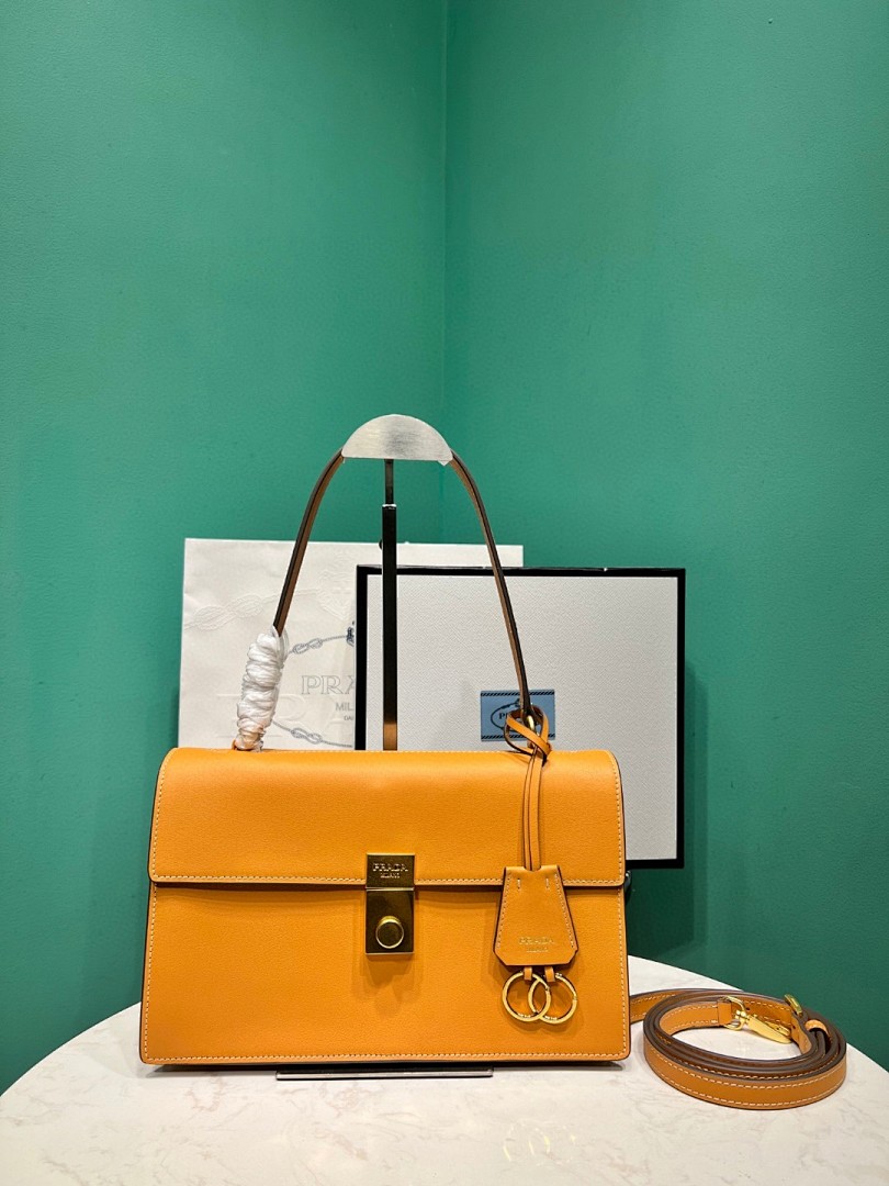Bag P, photo 1