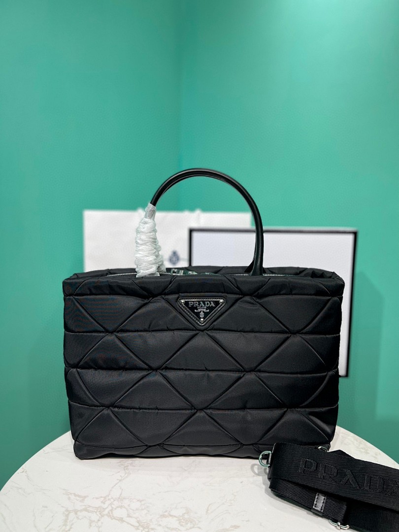 Bag P, photo 1