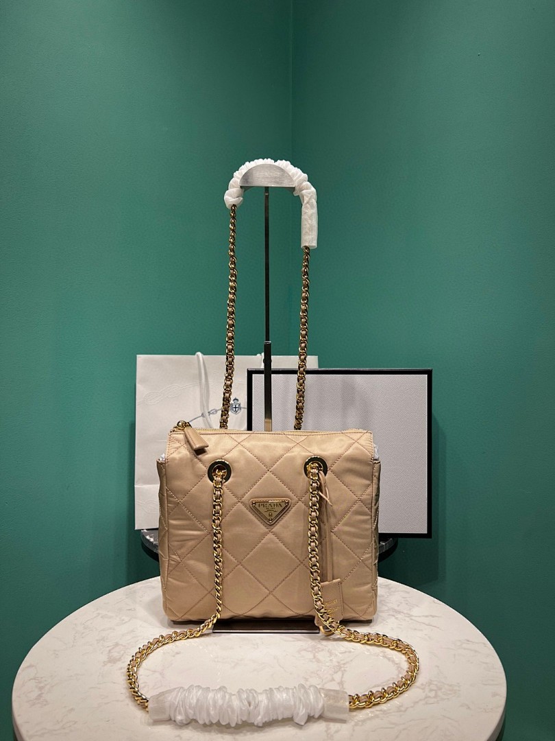 Bag P, photo 1