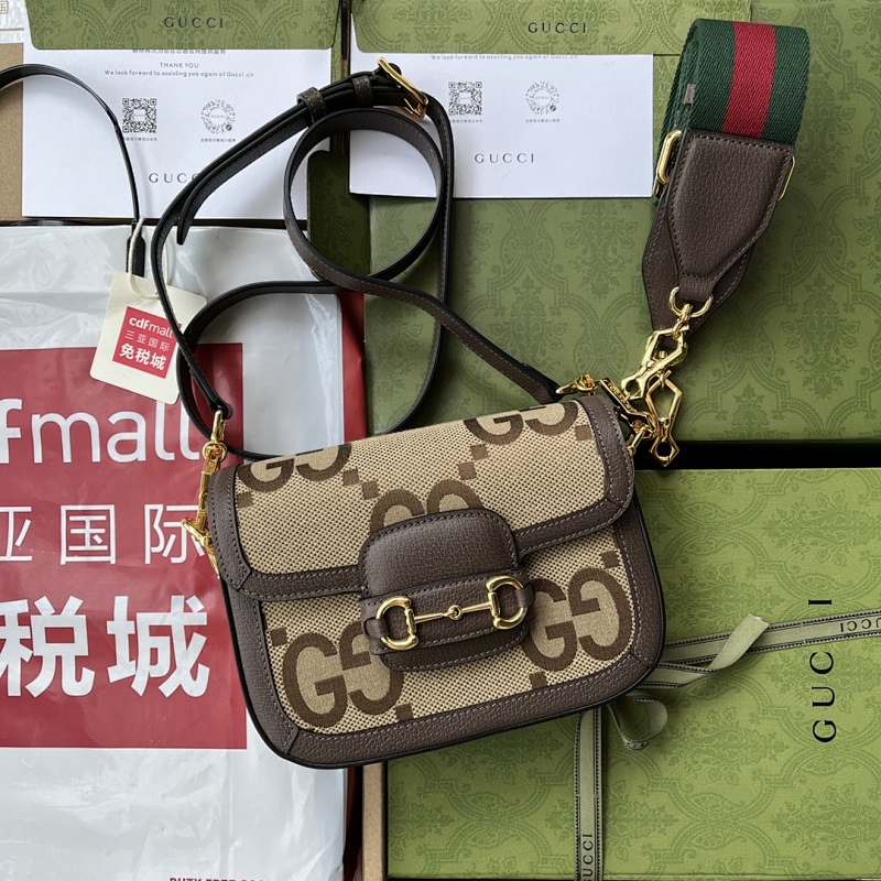 G, photo 1