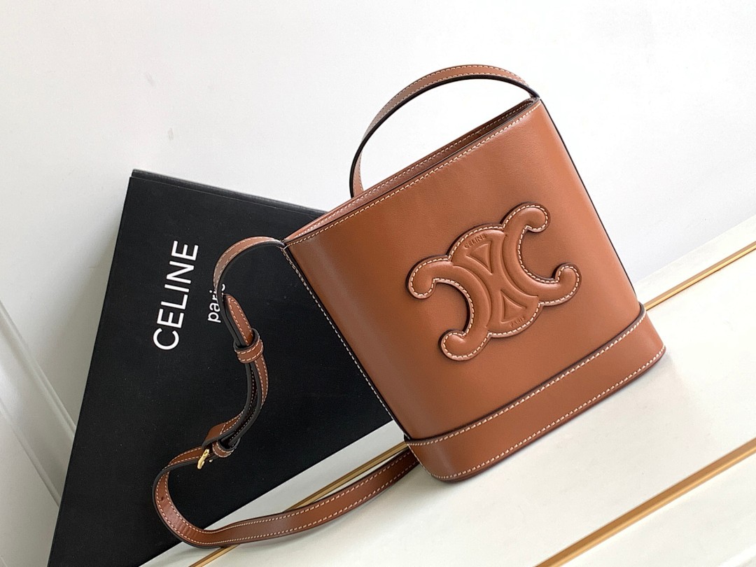 Bag C, photo 1