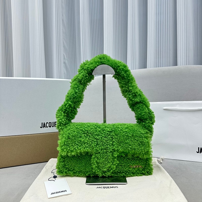 J, photo 1