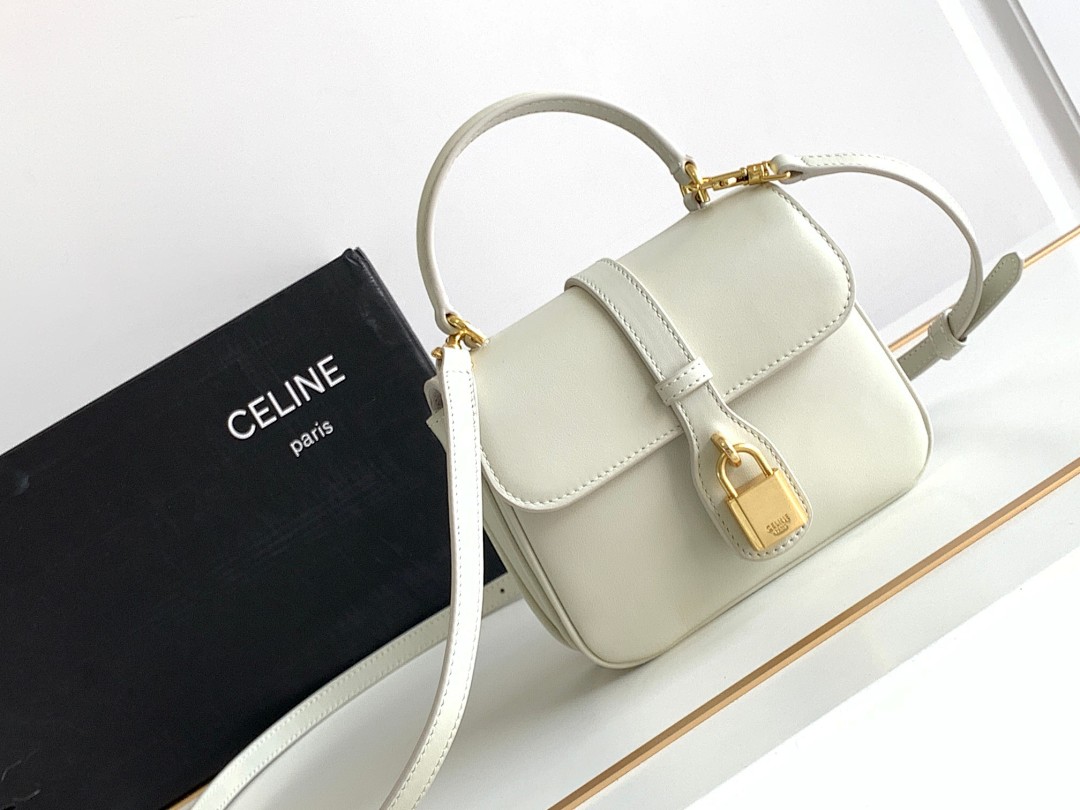 C, photo 1