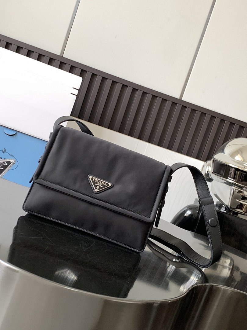Bag P, photo 1