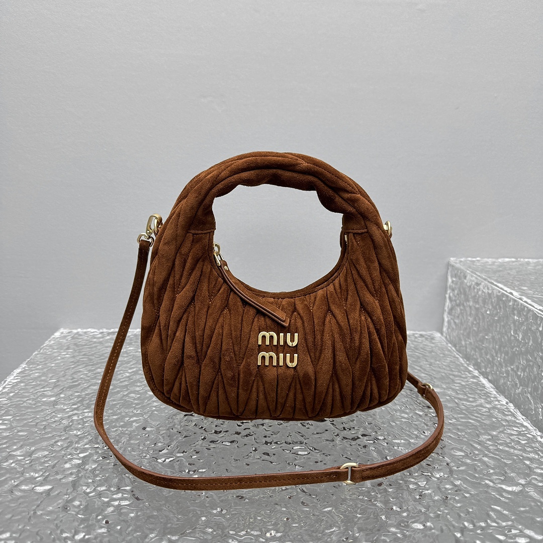 Other M, photo 1